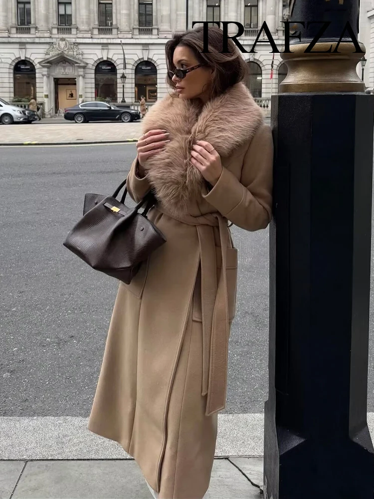 TRAFZA Women's 2025 Autumn Winter New Large Wool Collar Long Woolen Jacket Female Elegant Temperament Double Pocket Lace-up Coat
TRAFZA Women's 2025 Autumn Winter New Large Wool Collar Long Woolen Jacket Female Elegant Temperament Double Pocket Lace-up Coat