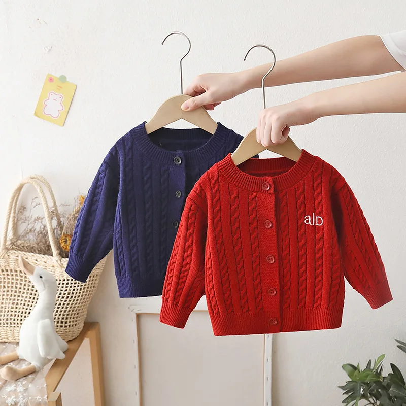 Элегантные свитера для мальчиков, детский трикотаж для девочек, кардиганы, зимняя детская одежда для малышей
Элегантные свитера для мальчиков, детский трикотаж для девочек, кардиганы, зимняя детская одежда для малышей