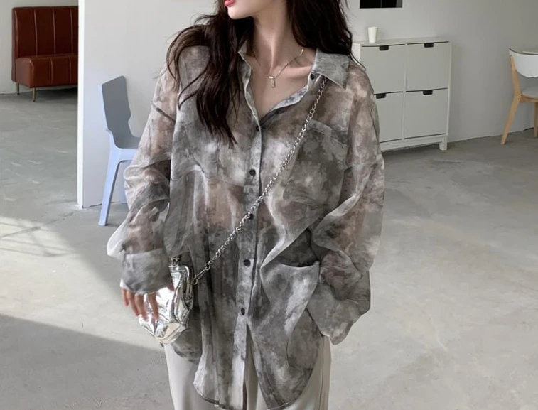 2025 Spring/Summer New Size Plus Fat Millimeter Design Sunscreen Jacket Loose Long Sleeve Top Women Tie dye Shirt
2025 Spring/Summer New Size Plus Fat Millimeter Design Sunscreen Jacket Loose Long Sleeve Top Women Tie dye Shirt