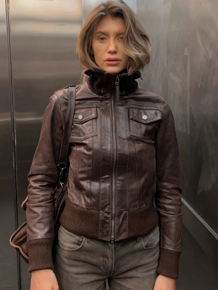 Highstreet Stand Collar Short Leather Jacket Women Casual Full Sleeve Zipper Pocket Cropped Jackets 2026 Lady Daily Outerwear
Highstreet Stand Collar Short Leather Jacket Women Casual Full Sleeve Zipper Pocket Cropped Jackets 2026 Lady Daily Outerwear