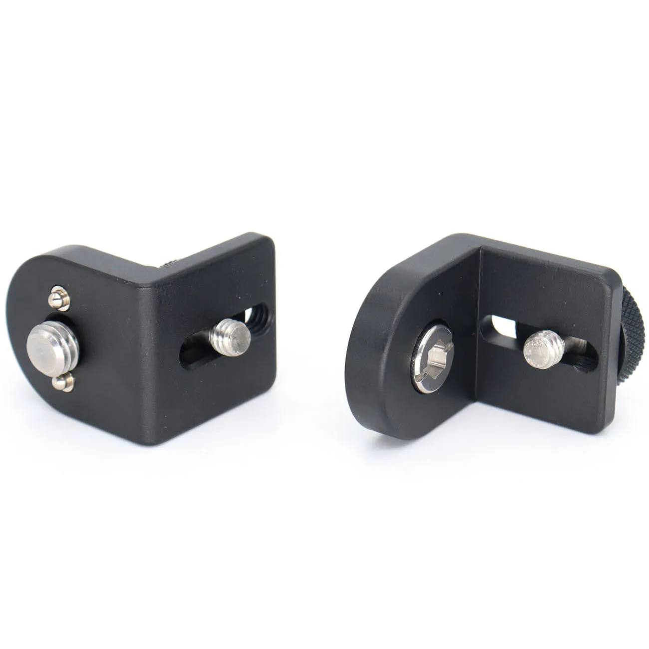 Угловой удлинитель с винтом 1/4 дюйма и 3/8 дюйма, подключенный к видеомонитору, передающим изображению Teradek Vaxis, беспроводным рекордером
Угловой удлинитель с винтом 1/4 дюйма и 3/8 дюйма, подключенный к видеомонитору, передающим изображению Teradek Vaxis, беспроводным рекордером