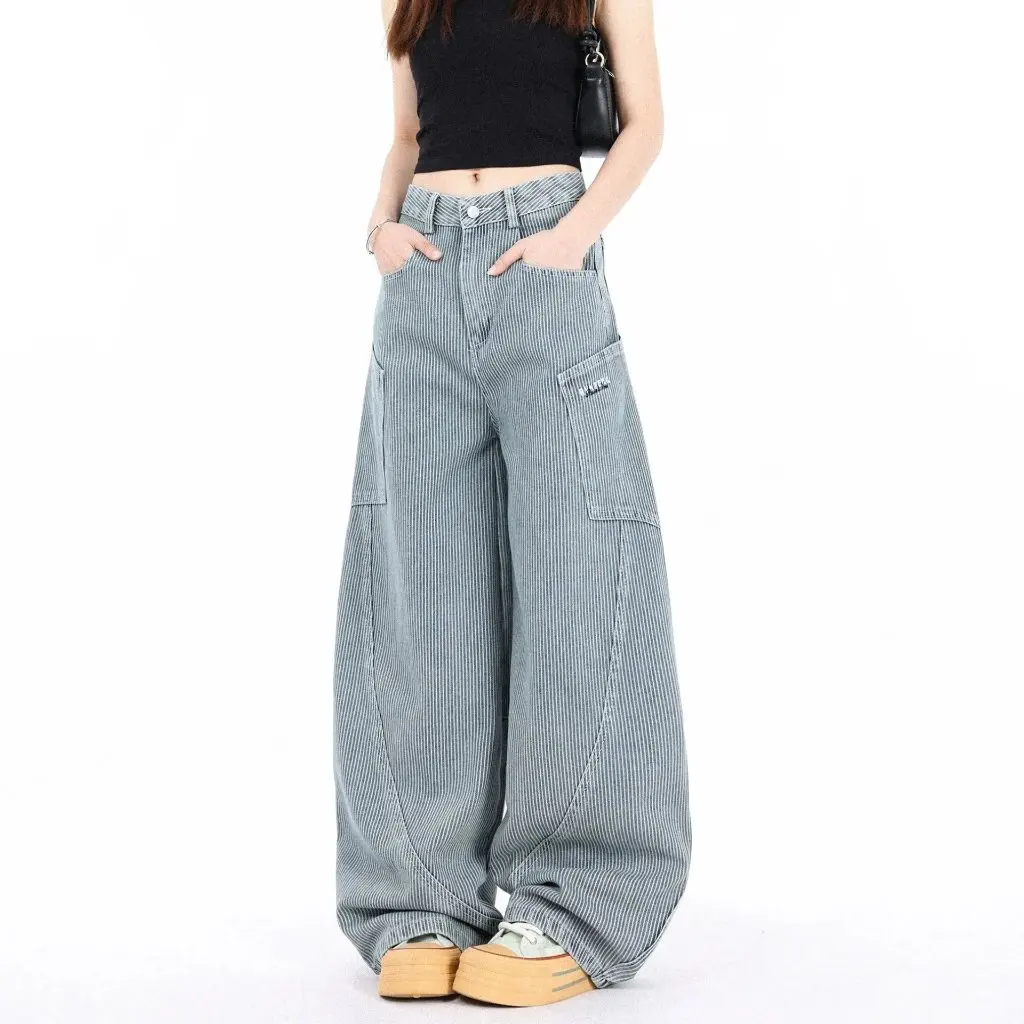 Женские полосатые брюки-мачете, свободные повседневные широкие джинсы с большим карманом, универсальные комбинезоны в американском стиле в стиле ретро
Женские полосатые брюки-мачете, свободные повседневные широкие джинсы с большим карманом, универсальные комбинезоны в американском стиле в стиле ретро