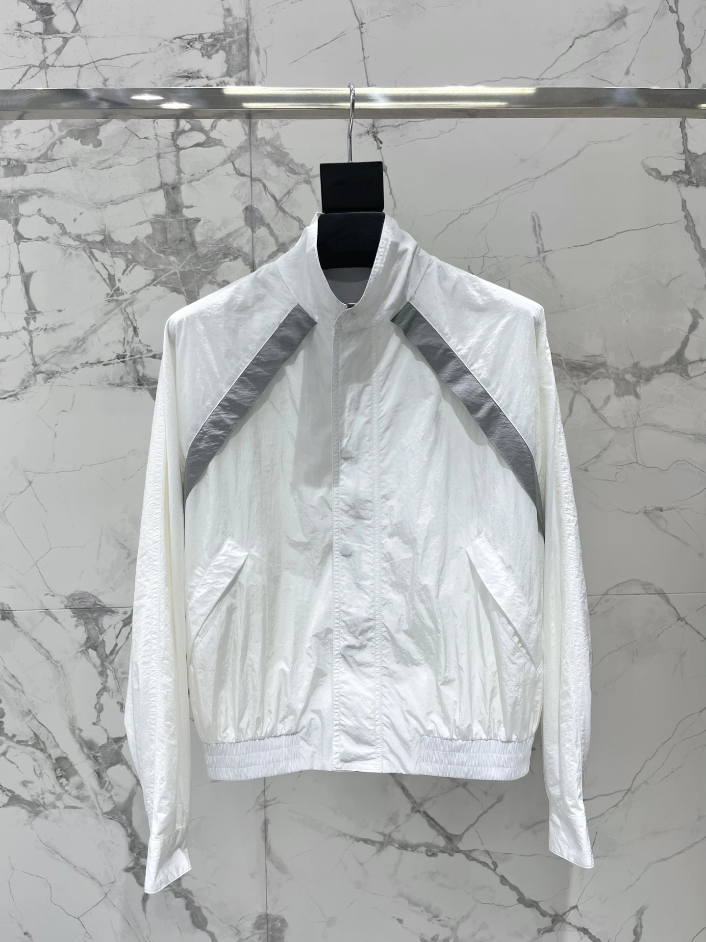 Slimming Fashionable Retro Women's Jacket Zipper Collar Splice Thin Outerwear Commute Style Polyester Fiber Long Sleeve
Slimming Fashionable Retro Women's Jacket Zipper Collar Splice Thin Outerwear Commute Style Polyester Fiber Long Sleeve