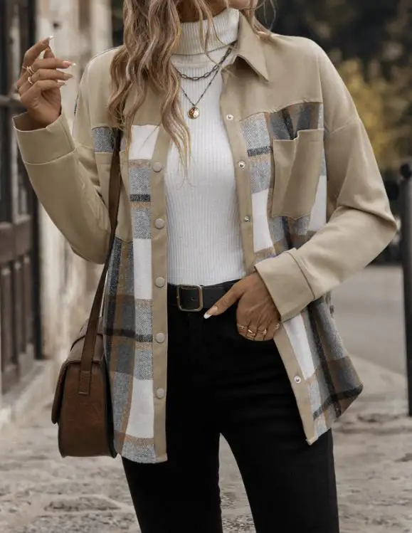 Loose Women's Outerwear for Spring and Autumn, New Casual and Fashionable Color Blocked Plaid Jacquard Lapel Long Sleeved Jacket
Loose Women's Outerwear for Spring and Autumn, New Casual and Fashionable Color Blocked Plaid Jacquard Lapel Long Sleeved Jacket