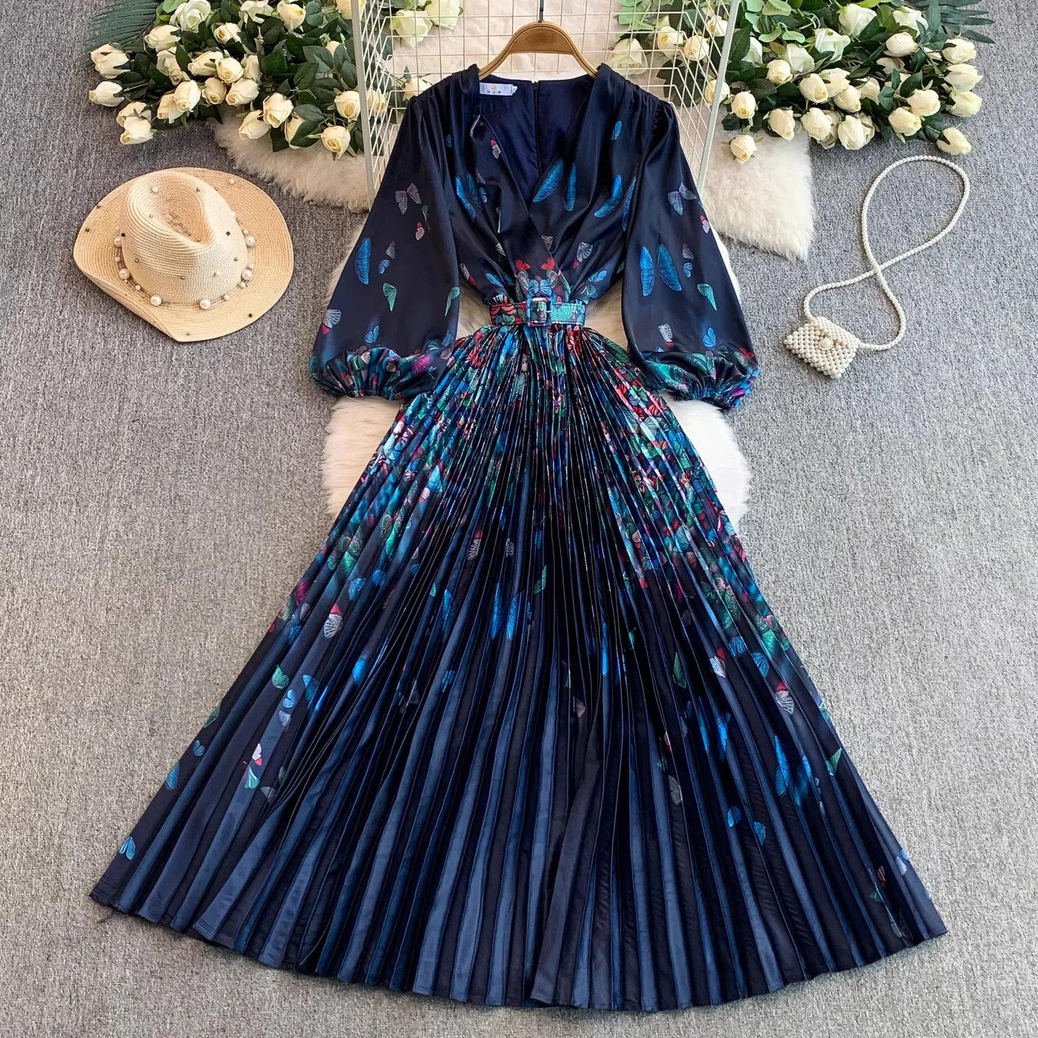 Womens Boho V-Neck Gorgeous Flower Holiday Vacation Dress Spring Floral Print High Waist A-Line Pleated Long Sleeve Maxi Vestido
Womens Boho V-Neck Gorgeous Flower Holiday Vacation Dress Spring Floral Print High Waist A-Line Pleated Long Sleeve Maxi Vestido