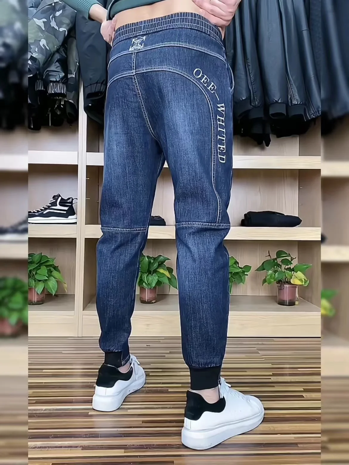 Men's Slim Fit Jeans S3 Autumn Thiened Warm Comfortable High Quali Embroidered Letter Sle mid High Waist Body ape
Men's Slim Fit Jeans S3 Autumn Thiened Warm Comfortable High Quali Embroidered Letter Sle mid High Waist Body ape