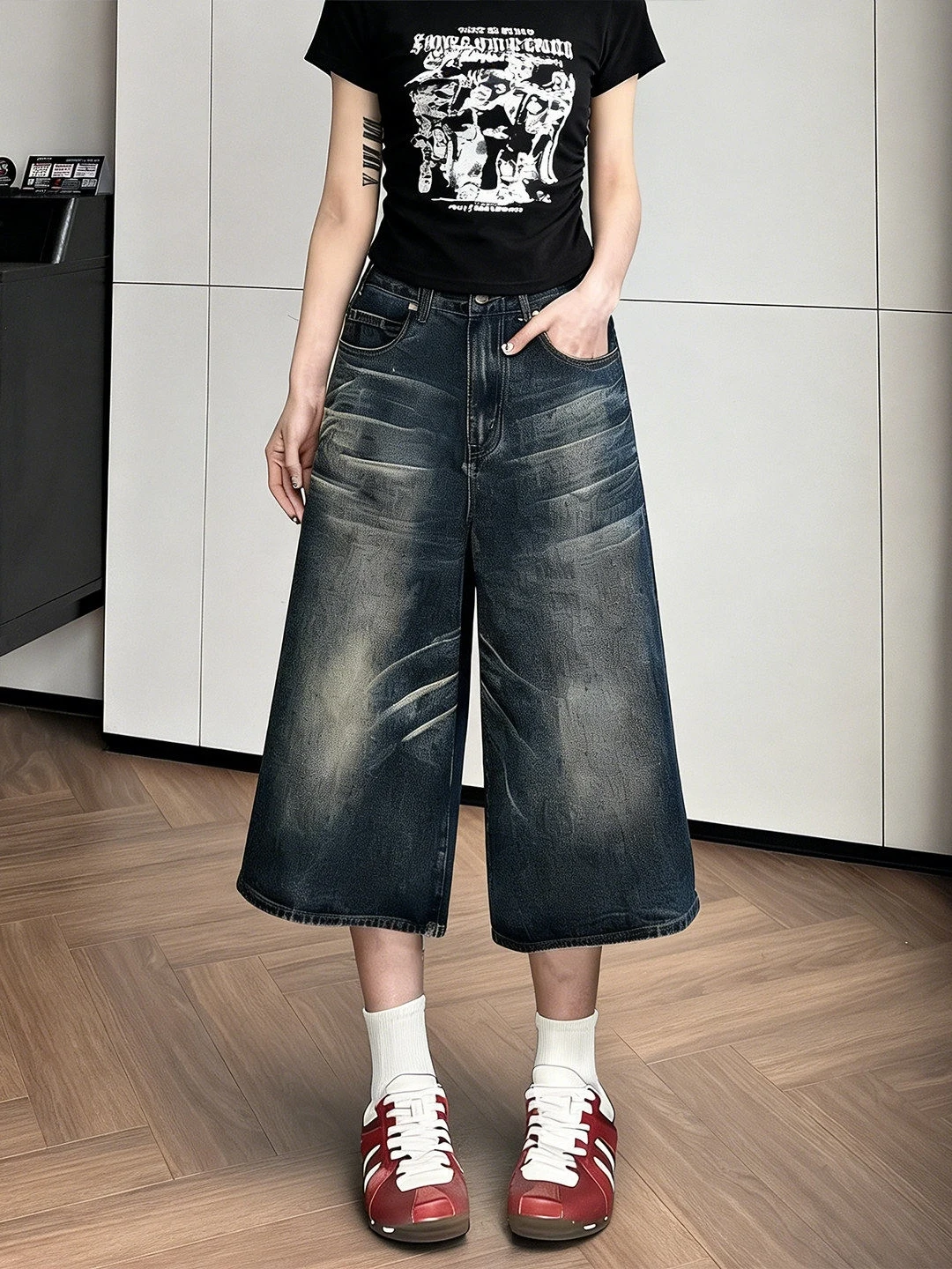 American Retro High Waist Straight Leg Jeans Women Summer plus Size Casual Loose Wide Leg mid Length Pants Seven Feet
American Retro High Waist Straight Leg Jeans Women Summer plus Size Casual Loose Wide Leg mid Length Pants Seven Feet