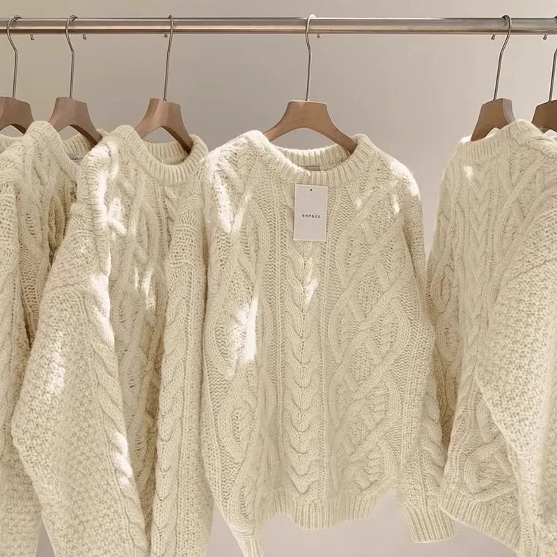 Sweater Women O-Neck Pullover Twist Plain Knitted Loose Long Sleeve Tops
Sweater Women O-Neck Pullover Twist Plain Knitted Loose Long Sleeve Tops