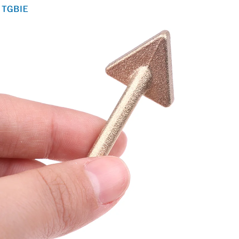 【T】Plastic repair triangular copper smoothing head triangular soldering iron copper head leather raft repair wrinkle ironing
【T】Plastic repair triangular copper smoothing head triangular soldering iron copper head leather raft repair wrinkle ironing