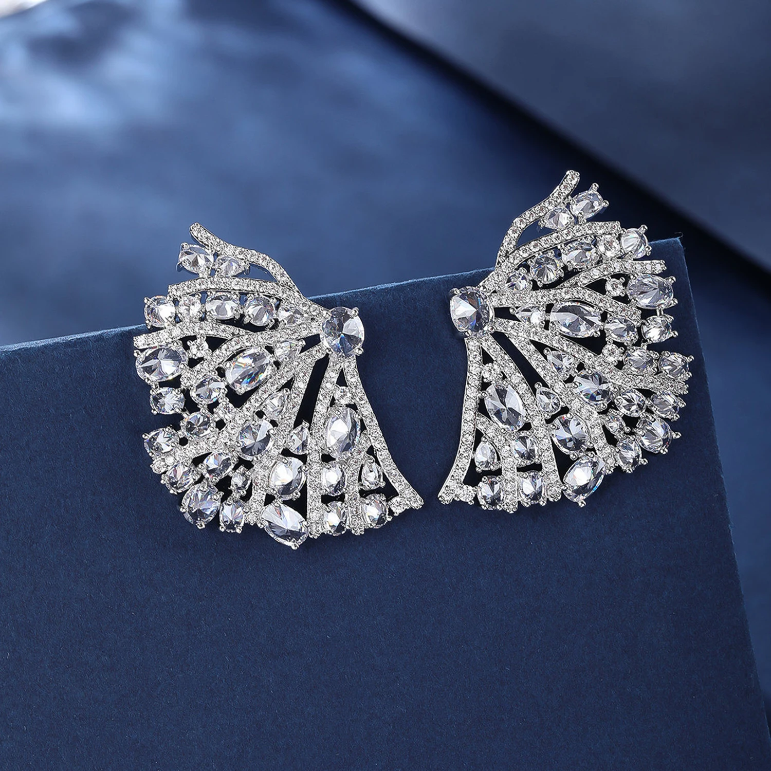 Elegant Cubic Zirconia Crystal Butterfly Stud Earring Women Girl Prom Bridal Wedding Party Jewelry CE12161
Elegant Cubic Zirconia Crystal Butterfly Stud Earring Women Girl Prom Bridal Wedding Party Jewelry CE12161