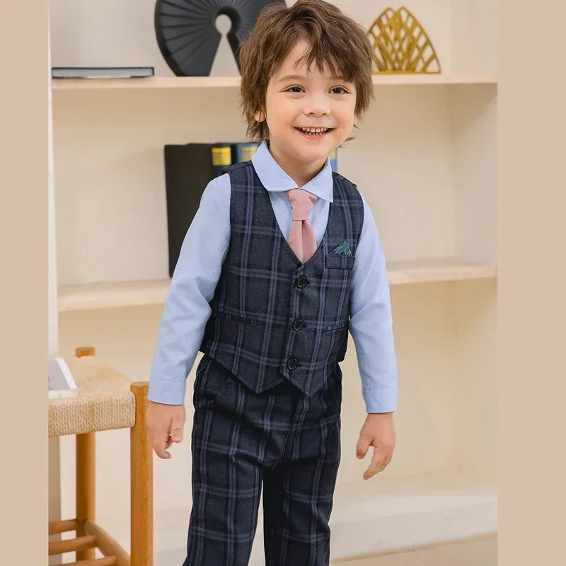 Children's Gentleman's Plaid 4pcs Dress Suit Set Boys Handsome Stage Performance Photography Birthday Costume Kids Vest Pants
Children's Gentleman's Plaid 4pcs Dress Suit Set Boys Handsome Stage Performance Photography Birthday Costume Kids Vest Pants