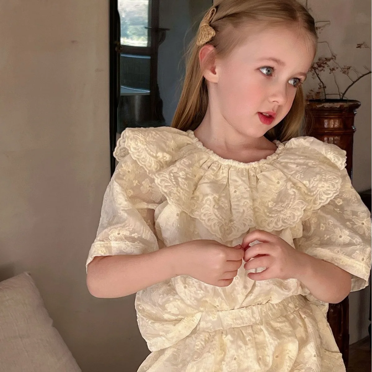 Childrens Sets Flower Bud Pants 2024 Clothing New Turn Down Collar Elastic Waist Clean Beautiful Pleated Sweet Loose
Childrens Sets Flower Bud Pants 2024 Clothing New Turn Down Collar Elastic Waist Clean Beautiful Pleated Sweet Loose
