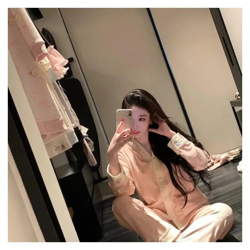 New Hot Autumn Winter Plus Size Pajamas Homewear Set Velvet Brushed Women Home Gentle Butterfly Embroidery Thickened Loungewear
New Hot Autumn Winter Plus Size Pajamas Homewear Set Velvet Brushed Women Home Gentle Butterfly Embroidery Thickened Loungewear