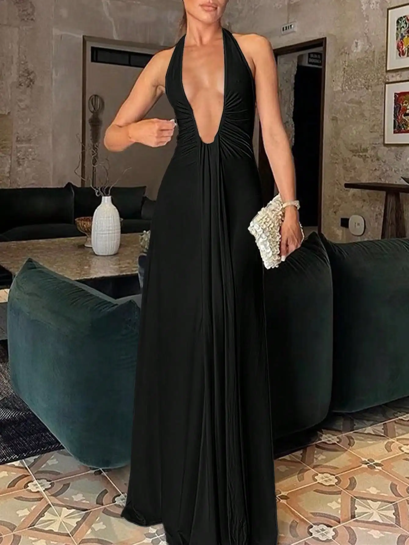 Women's Sexy Deep V-Neck Halter Maxi Dress Hollow Out Waist Pleated Elegant Long Gown for Party Evening
Women's Sexy Deep V-Neck Halter Maxi Dress Hollow Out Waist Pleated Elegant Long Gown for Party Evening