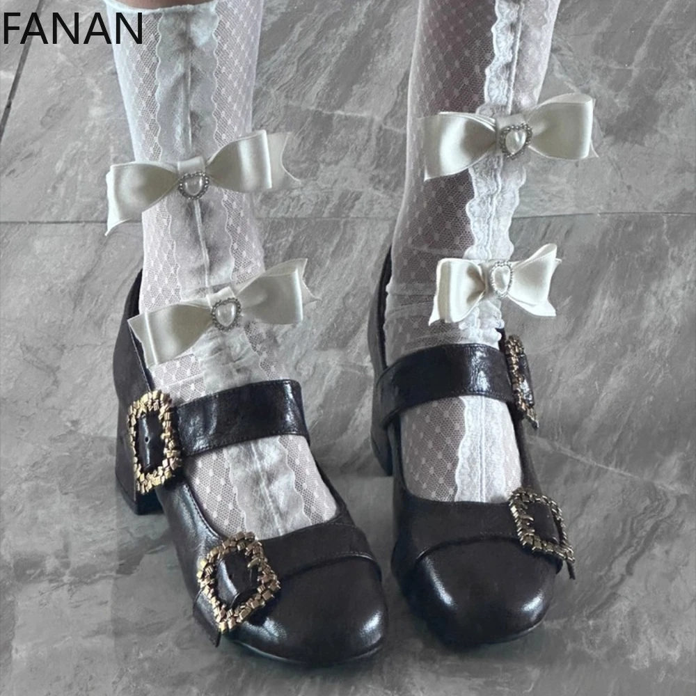 Retro Low Heel Women's Shoes Fashion Mary Jane Shoes Women's 2025 Spring and Summer New Metal Platform Leather Shoes
Retro Low Heel Women's Shoes Fashion Mary Jane Shoes Women's 2025 Spring and Summer New Metal Platform Leather Shoes