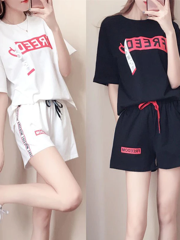 plus Size Summer Fashion Print Short Sleeve T-Shirt Women's Loose Casual Set Short Pants Two Piece Set round Neck Pullover
plus Size Summer Fashion Print Short Sleeve T-Shirt Women's Loose Casual Set Short Pants Two Piece Set round Neck Pullover