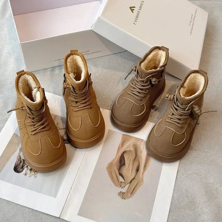 Brand Women Boot 2025Autumn Boy Girl Cotton Shoe Platform Kid Snow Boots with Velvet Thickened Child Shoes Versatile Girl Boots
Brand Women Boot 2025Autumn Boy Girl Cotton Shoe Platform Kid Snow Boots with Velvet Thickened Child Shoes Versatile Girl Boots