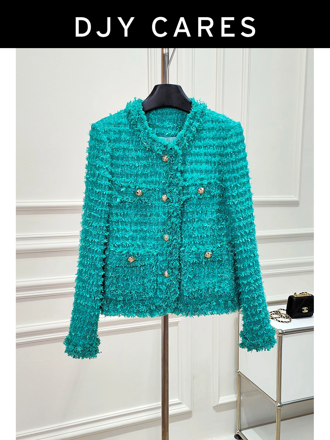 New Bold woolen heavyweight handmade tassel round neck jacket, socialite top big size
New Bold woolen heavyweight handmade tassel round neck jacket, socialite top big size