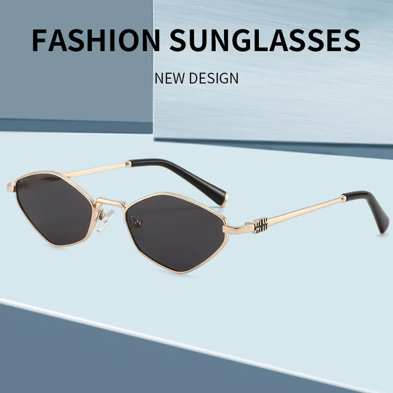 Korean Version Diamond Shape Sunglasses New Vintage Metal Full Frame Sun Glasses Women Men Outdoor Sunscreen Eyeglasses Goggles
Korean Version Diamond Shape Sunglasses New Vintage Metal Full Frame Sun Glasses Women Men Outdoor Sunscreen Eyeglasses Goggles