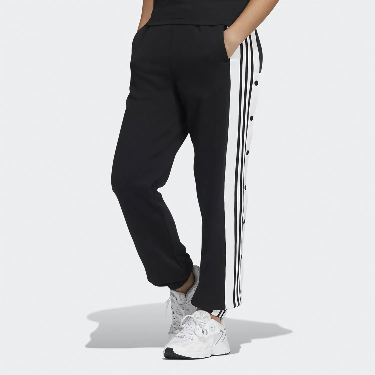 Adidas Authentic Three Leaves Women's Loose Sports Breathable Snap Button Pants HH9453
Adidas Authentic Three Leaves Women's Loose Sports Breathable Snap Button Pants HH9453