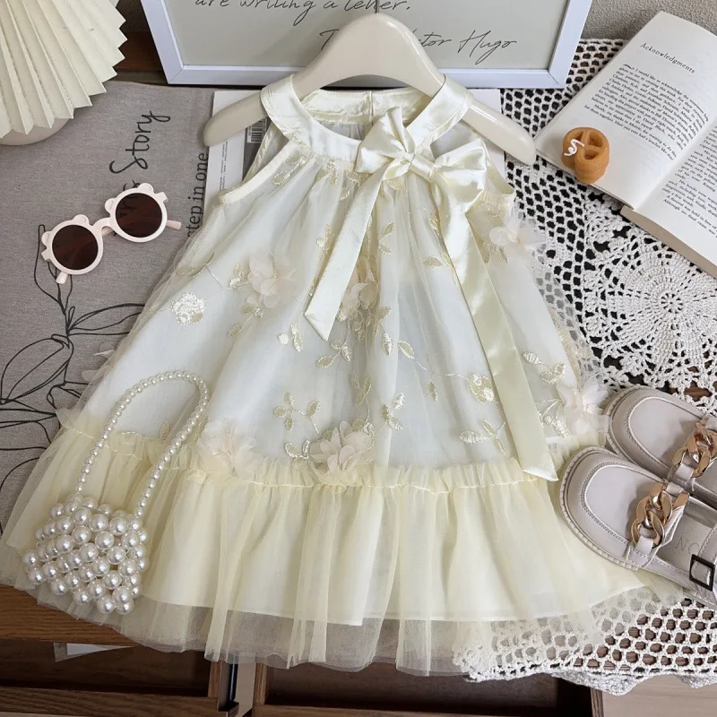 Children's Dress New Summer Girls' Elegant 3D Flower Sleeveless Dress Little Fairy Halter Sleeveless Dress
Children's Dress New Summer Girls' Elegant 3D Flower Sleeveless Dress Little Fairy Halter Sleeveless Dress