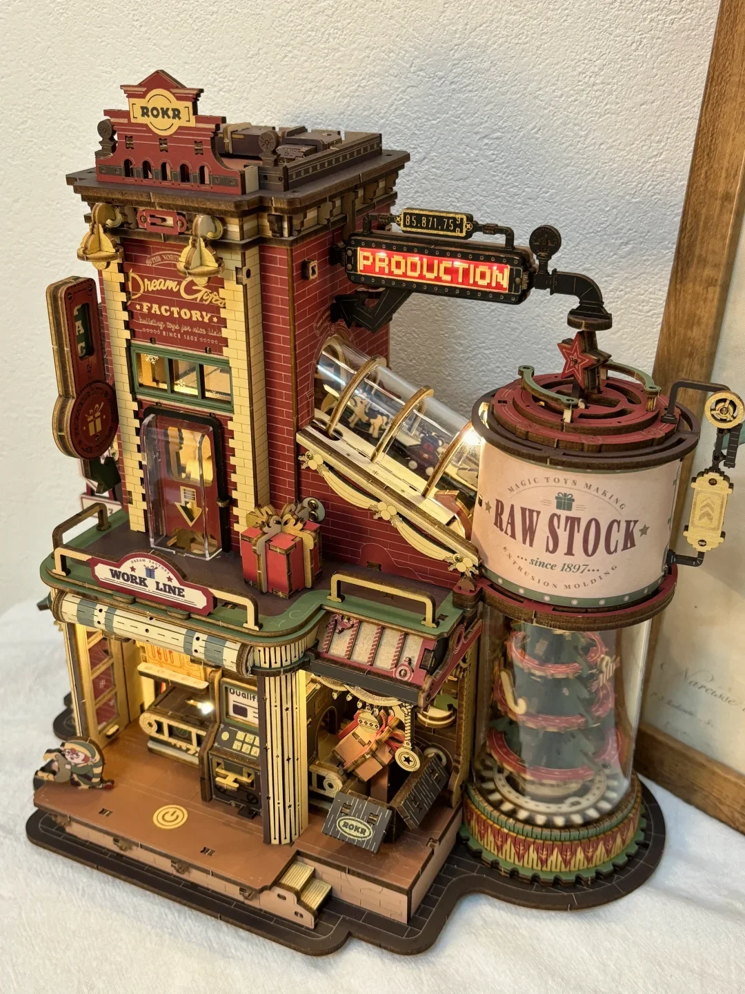 Новые в наличии часы с кукушкой, креативное деревянное собранное украшение ручной работы, милое украшение для рабочего стола, идеальные подарки-сюрпризы для девочек
Новые в наличии часы с кукушкой, креативное деревянное собранное украшение ручной работы, милое украшение для рабочего стола, идеальные подарки-сюрпризы для девочек