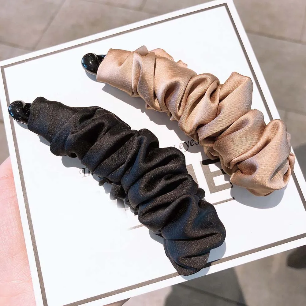 Girls Temperament Folds Large Size Korean Hair Accessories Ponytail Holder Hair Claw Banana Clip
Girls Temperament Folds Large Size Korean Hair Accessories Ponytail Holder Hair Claw Banana Clip