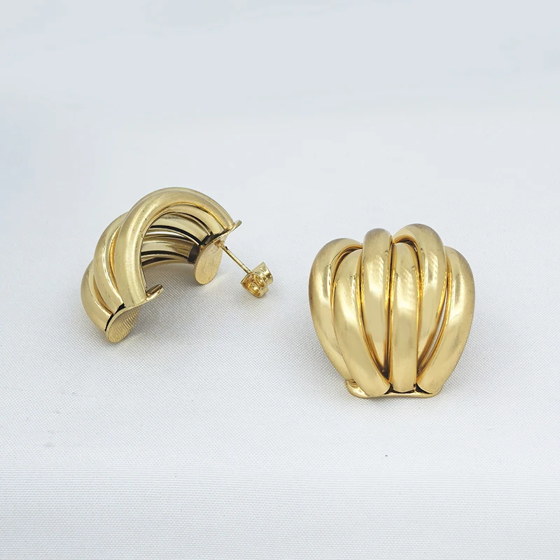 Dubai Chunky Stud Earrings For Women Gold Plated Copper Geometric Fashion Jewelry Wedding Party Gift Accessories
Dubai Chunky Stud Earrings For Women Gold Plated Copper Geometric Fashion Jewelry Wedding Party Gift Accessories