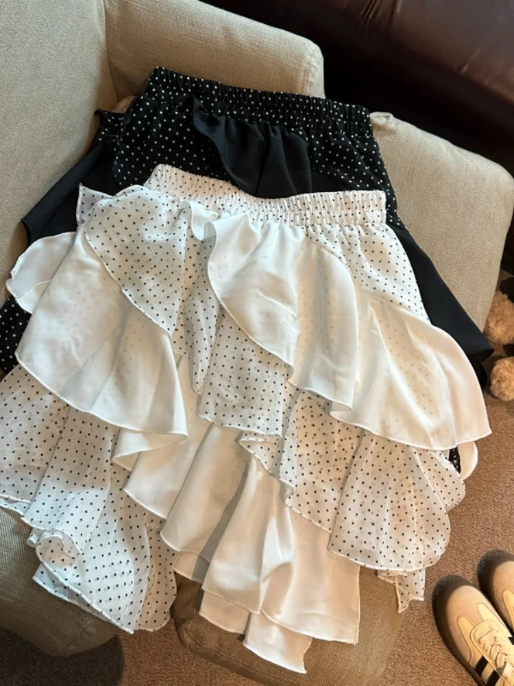 Summer Polka Dot Asymmetrical Half-length Skirt Women's High Waist A-line Anti-exposure Korean Style Commute Casual Skirt
Summer Polka Dot Asymmetrical Half-length Skirt Women's High Waist A-line Anti-exposure Korean Style Commute Casual Skirt
