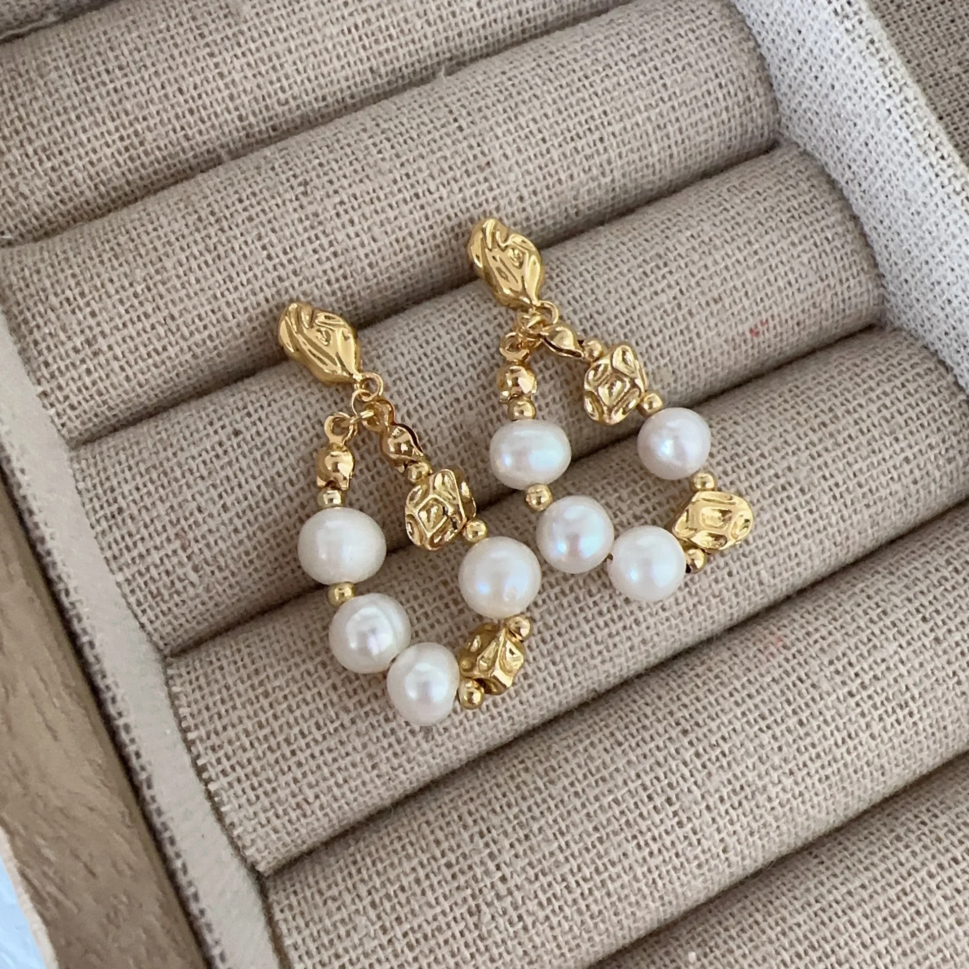 Brass With 18K Natural Pearl Drop Earrings Women Jewelry Punk Party T Show Gown Runway Korean Japan INS 
Brass With 18K Natural Pearl Drop Earrings Women Jewelry Punk Party T Show Gown Runway Korean Japan INS