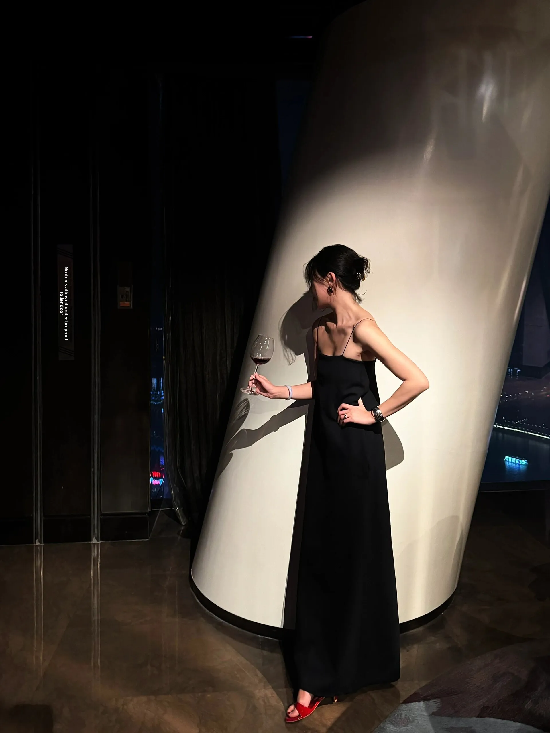 Simplified One-Shoulder Strap Dress Black Party Birthday Evening Party Base Dress Holiday Beach Dress Elegant Long Evening Gown
Simplified One-Shoulder Strap Dress Black Party Birthday Evening Party Base Dress Holiday Beach Dress Elegant Long Evening Gown