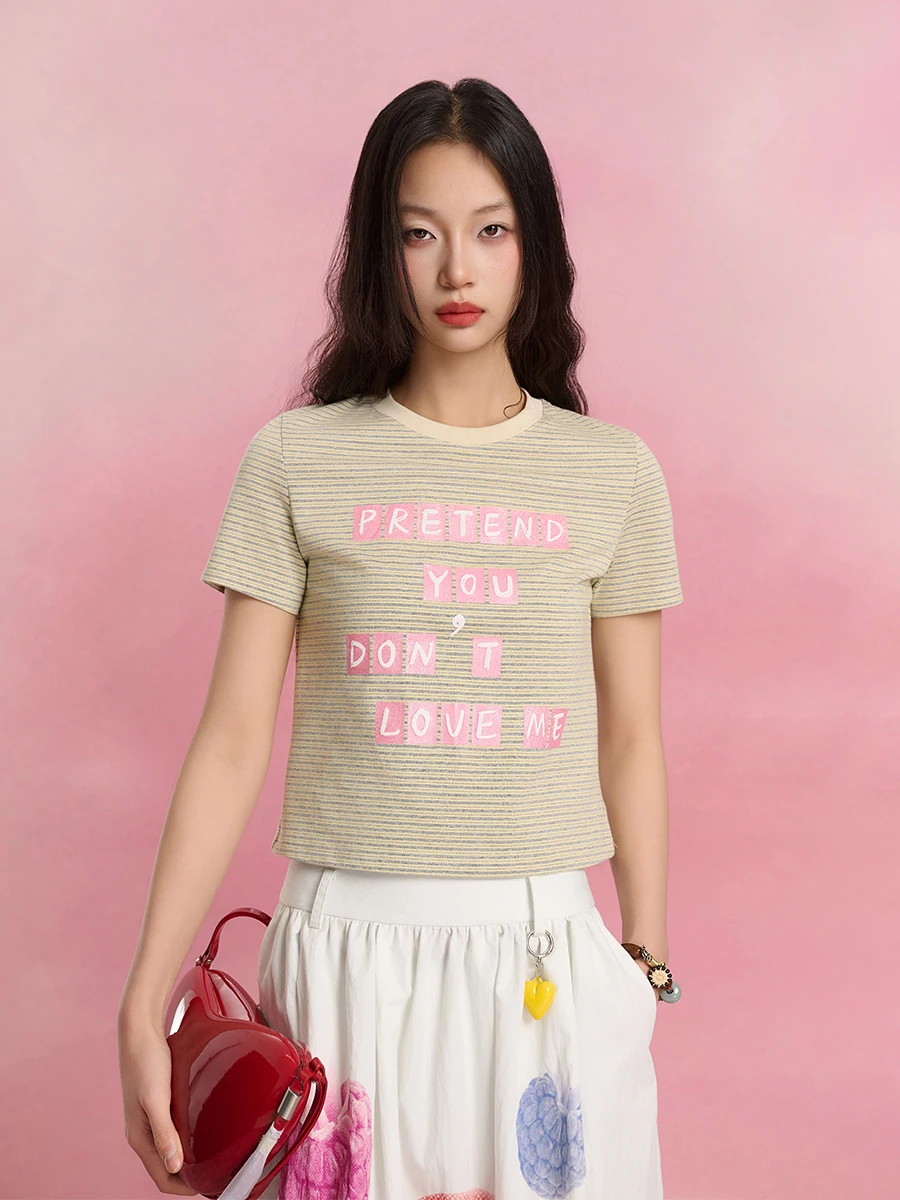 Желтый свободный топ SOFITTE с принтом в полоску и блестками, простой повседневный универсальный летний женский топ на одно плечо
Желтый свободный топ SOFITTE с принтом в полоску и блестками, простой повседневный универсальный летний женский топ на одно плечо