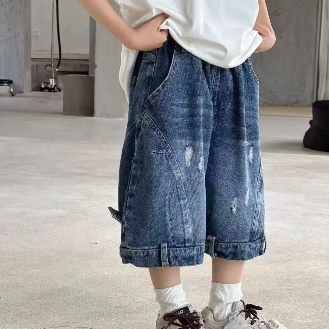Summer 2026 New Style Childrens Ripped Denim Cropped Pants Slim Fitting Childrens Clothing Jeans Versatile Boys Loose-fitting
Summer 2026 New Style Childrens Ripped Denim Cropped Pants Slim Fitting Childrens Clothing Jeans Versatile Boys Loose-fitting