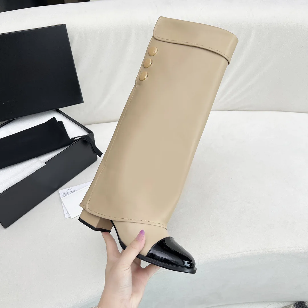 Лидер продаж, женские высокие сапоги до колена, верх из воловьей кожи, подкладка из овчины, подошва из натуральной кожи, острый носок, массивный каблук 5,5 см
Лидер продаж, женские высокие сапоги до колена, верх из воловьей кожи, подкладка из овчины, подошва из натуральной кожи, острый носок, массивный каблук 5,5 см