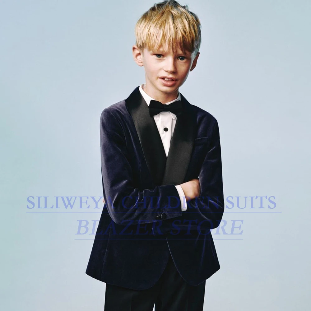 Customzied Velvet Boy's Suits Chic 2 Piece Jacket Pants Elegant Single Breasted Shawl Lapel Kids Clothing Children Outfits Sets
Customzied Velvet Boy's Suits Chic 2 Piece Jacket Pants Elegant Single Breasted Shawl Lapel Kids Clothing Children Outfits Sets