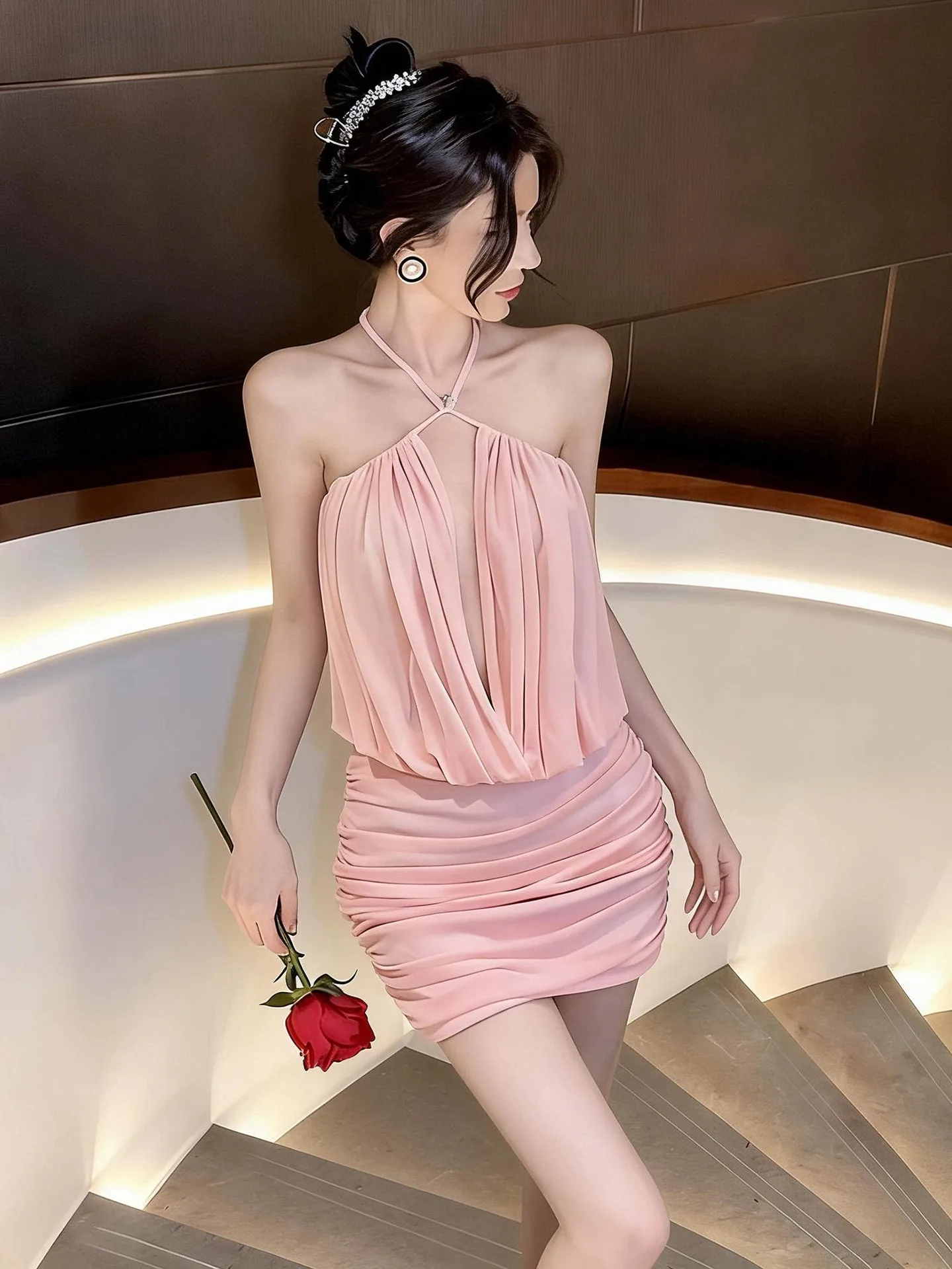 Sexy Slimming Mesh Splice Short Dress Hanging Neck Gown for Night Club Work High Waist Pleated Butt Covering Korean Style Sum...
Sexy Slimming Mesh Splice Short Dress Hanging Neck Gown for Night Club Work High Waist Pleated Butt Covering Korean Style Sum...