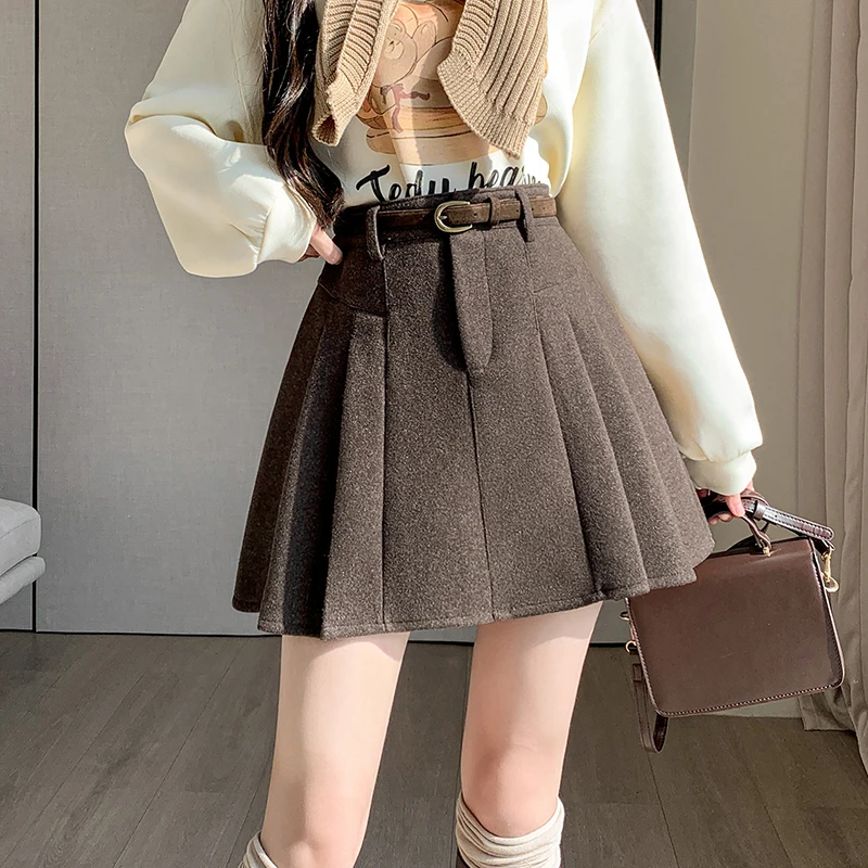 New Korean Fashion High Waist A-line Mini Pleated Skirt Women Autumn Winter Woolen Skirts Woman Casual Cute Wool Short Skirts
New Korean Fashion High Waist A-line Mini Pleated Skirt Women Autumn Winter Woolen Skirts Woman Casual Cute Wool Short Skirts