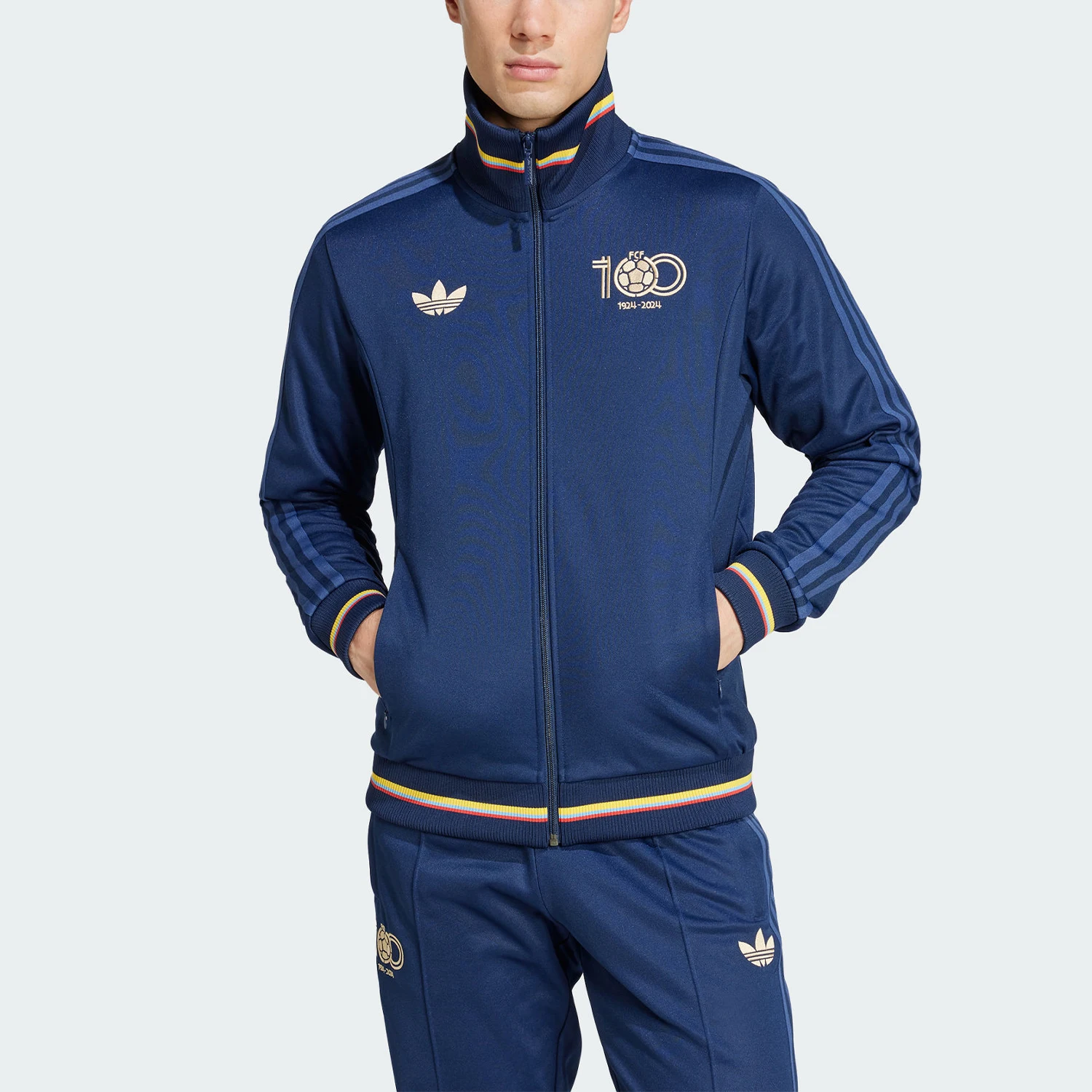 Мужская спортивная куртка Adidas Authentic Trefoil с воротником-стойкой, свободного кроя, IT3877
Мужская спортивная куртка Adidas Authentic Trefoil с воротником-стойкой, свободного кроя, IT3877