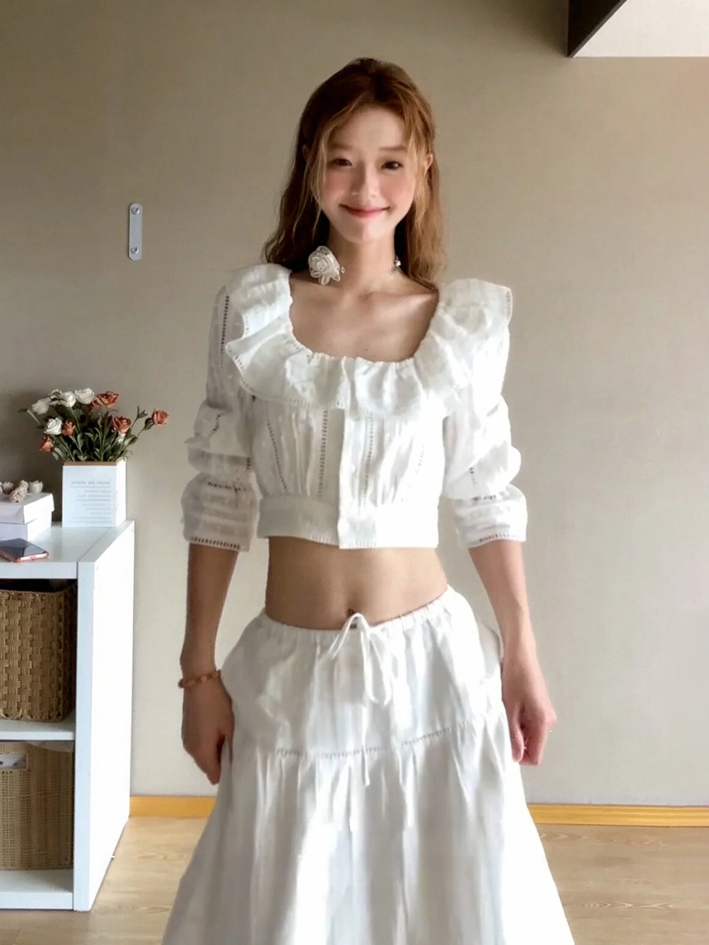 Slim Fit Chiffon Short Sleeve Shirt Women's French Style Floral Trim Collar Seven Quarter Length Top Breathable Cool Sensation
Slim Fit Chiffon Short Sleeve Shirt Women's French Style Floral Trim Collar Seven Quarter Length Top Breathable Cool Sensation