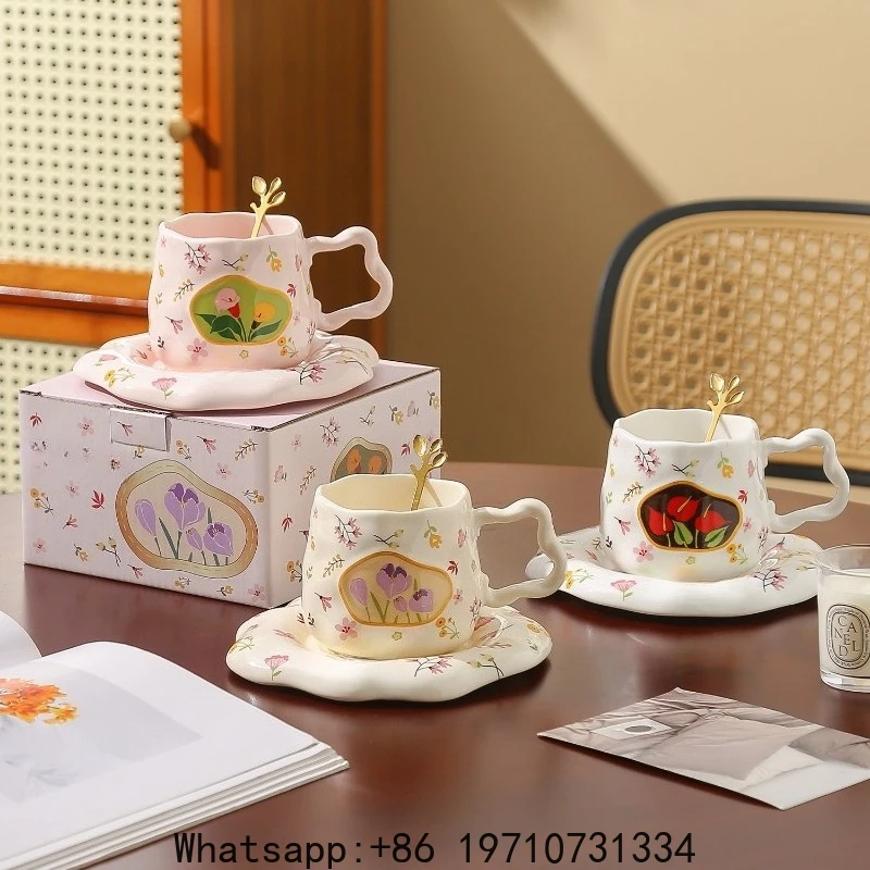 Hand Painted Flower Ceramic Creative Mug Flower Pattern Irregular Cup Body
Hand Painted Flower Ceramic Creative Mug Flower Pattern Irregular Cup Body