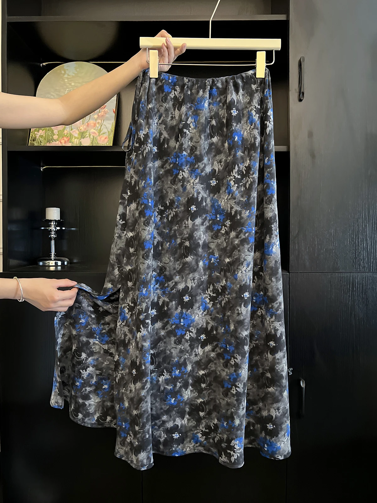 Seoulish Vintage Women Floral A-Line Skirts 2026 Summer Elegant Tie Up Waist High Waist Women's Casual Long Skirts Beach Skirt
Seoulish Vintage Women Floral A-Line Skirts 2026 Summer Elegant Tie Up Waist High Waist Women's Casual Long Skirts Beach Skirt