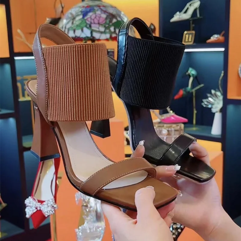 New Summer Women Sandals Comfortable Versatile Open-toe High-heeled Sandal Ladies Casual Outdoor Plus Size Shoes Sandals Woman
New Summer Women Sandals Comfortable Versatile Open-toe High-heeled Sandal Ladies Casual Outdoor Plus Size Shoes Sandals Woman