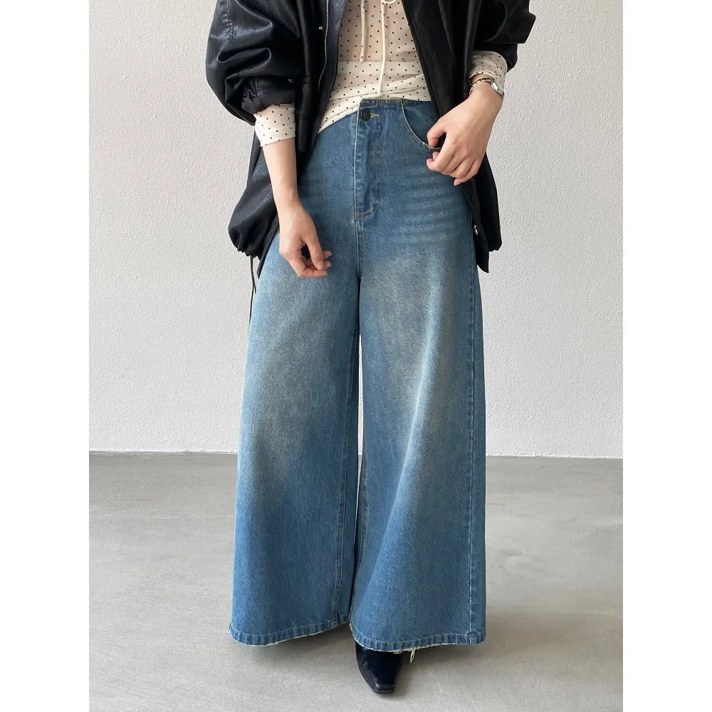 SuperAen Korean Style Loose Blue Wide-leg Pants for Women 2026 Spring and Summer New High-waisted Denim Straight Pants
SuperAen Korean Style Loose Blue Wide-leg Pants for Women 2026 Spring and Summer New High-waisted Denim Straight Pants
