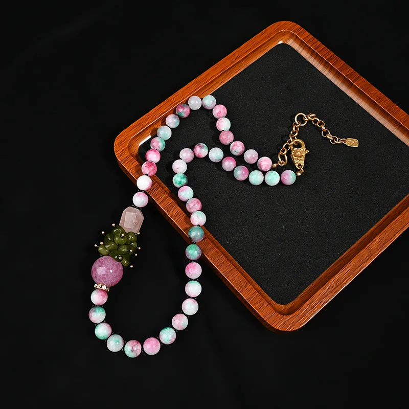 Новое ретро-коричневое ожерелье из натурального камня в китайском стиле, элегантная цепочка для свитера для женщин, эффектное колье, цвета, аксессуары из бусин
Новое ретро-коричневое ожерелье из натурального камня в китайском стиле, элегантная цепочка для свитера для женщин, эффектное колье, цвета, аксессуары из бусин