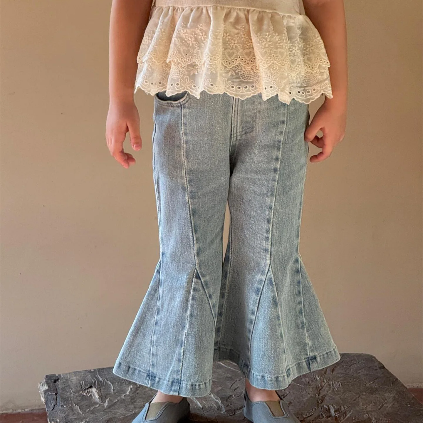 Children's Clothes 2025 Summer New Girls' Jeans Flared Pants Stretch Casual Nine Pants 90-140cm
Children's Clothes 2025 Summer New Girls' Jeans Flared Pants Stretch Casual Nine Pants 90-140cm