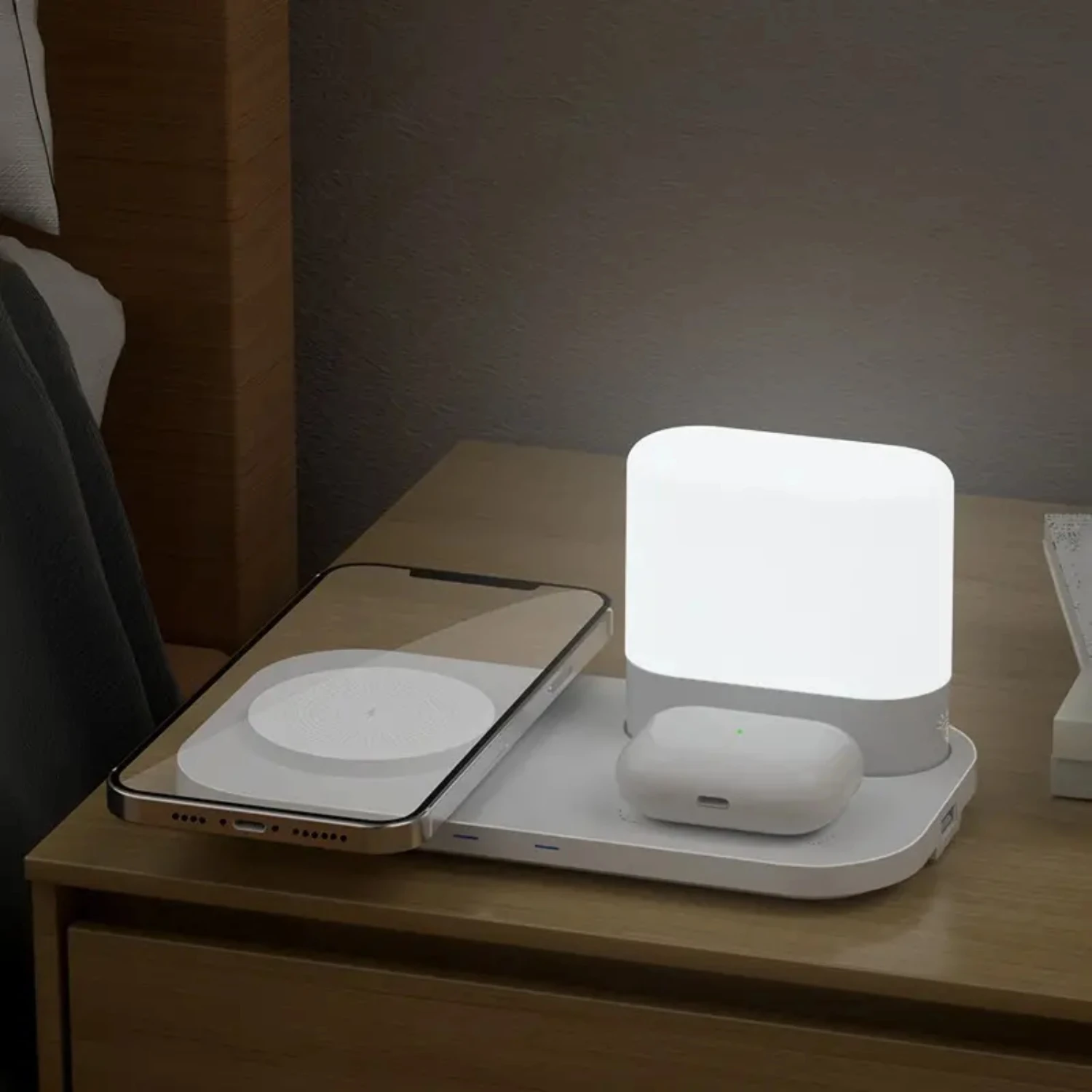 Upgrade your charging routine with this convenient, fast-charging, multi-function wireless LED light charger for mobile phones.
Upgrade your charging routine with this convenient, fast-charging, multi-function wireless LED light charger for mobile phones.