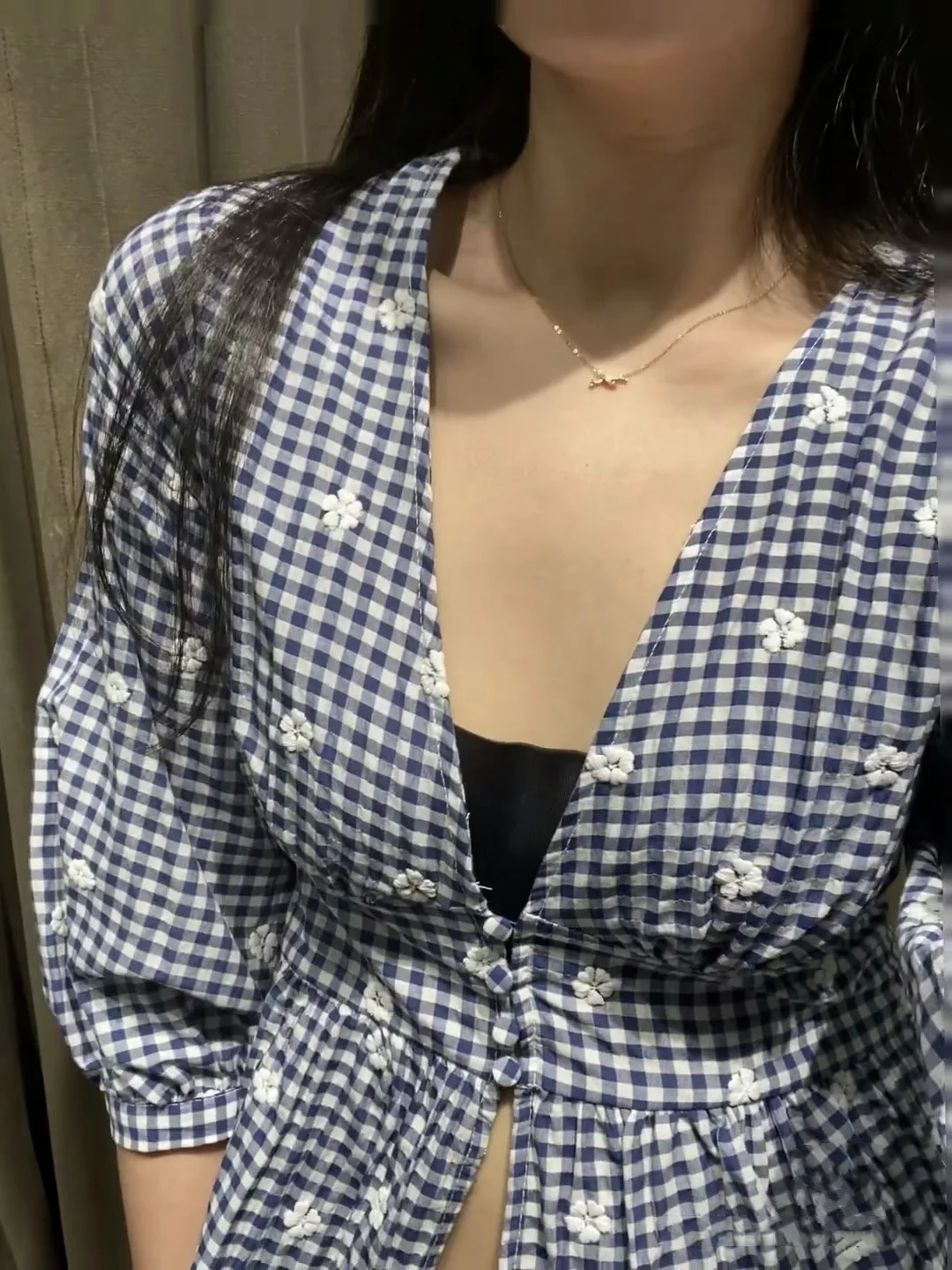 Лето 2023, женский топ Irt с v-образным вырезом, пышный све, вышитый маленький id, праздничный хлопковый облегающий длинный топ све
Лето 2023, женский топ Irt с v-образным вырезом, пышный све, вышитый маленький id, праздничный хлопковый облегающий длинный топ све