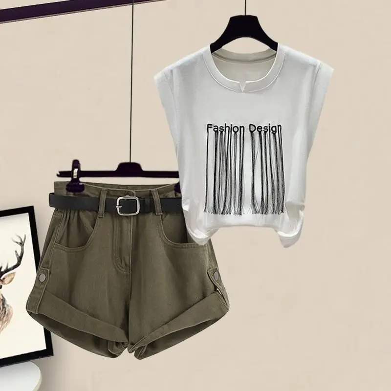 Women's Safari Style Green Short Pants Sleevless T Shirts 1 or 2 Piece Suits Lady Casual Fashion Letter Tassel Tops Trousers Set
Women's Safari Style Green Short Pants Sleevless T Shirts 1 or 2 Piece Suits Lady Casual Fashion Letter Tassel Tops Trousers Set