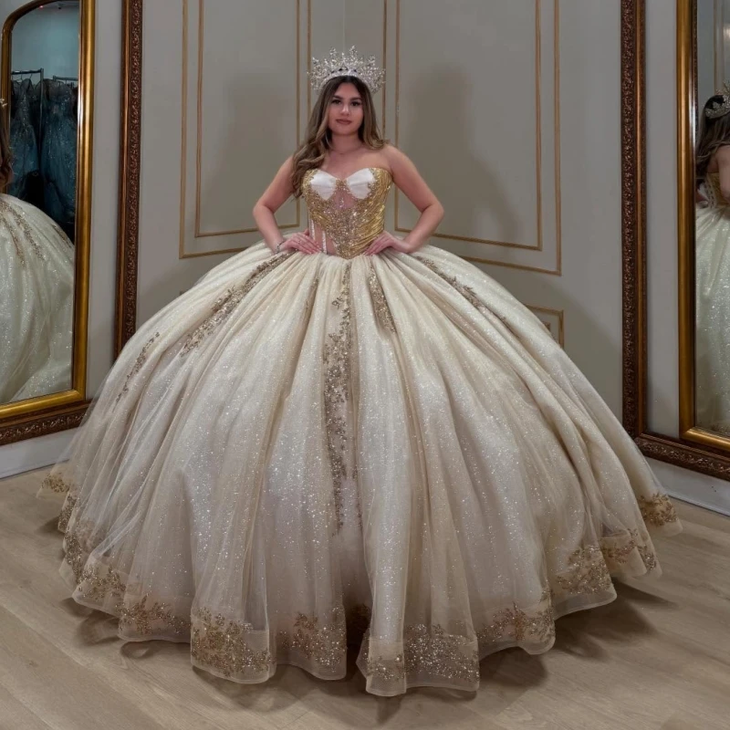 Champagne Shiny Quinceanera Dresses Ball Gown Off The Shoulder Applique Lace Beading Crystal Tull Corset Sweet 16 Dress Vestidos
Champagne Shiny Quinceanera Dresses Ball Gown Off The Shoulder Applique Lace Beading Crystal Tull Corset Sweet 16 Dress Vestidos