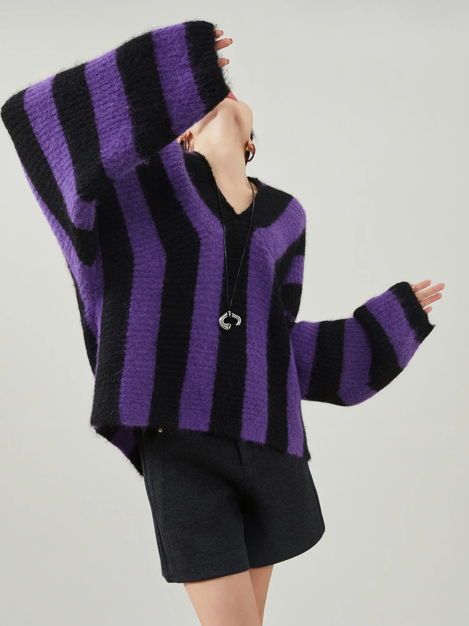 Loose V-ne Striped Color Blo Knitwear Women's Spring New Sle Simple Commute Polyester Fiber Long Sve Sweater
Loose V-ne Striped Color Blo Knitwear Women's Spring New Sle Simple Commute Polyester Fiber Long Sve Sweater